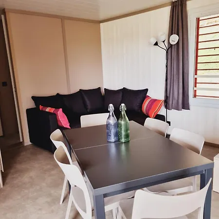 Chalet Etxean, De 1 A 6 Personnes, Terrain Prive Et Piscine.